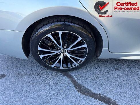 Used 2018 Toyota Camry SE w/ Audio Package FWD image 19