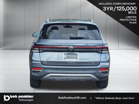 Used 2025 Volkswagen Taos SE AWD/4WD image 26