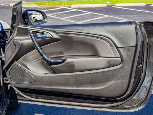 Used 2016 Buick Cascada Premium image 16