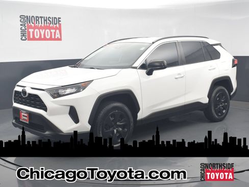Used 2021 Toyota RAV4 LE FWD image 1