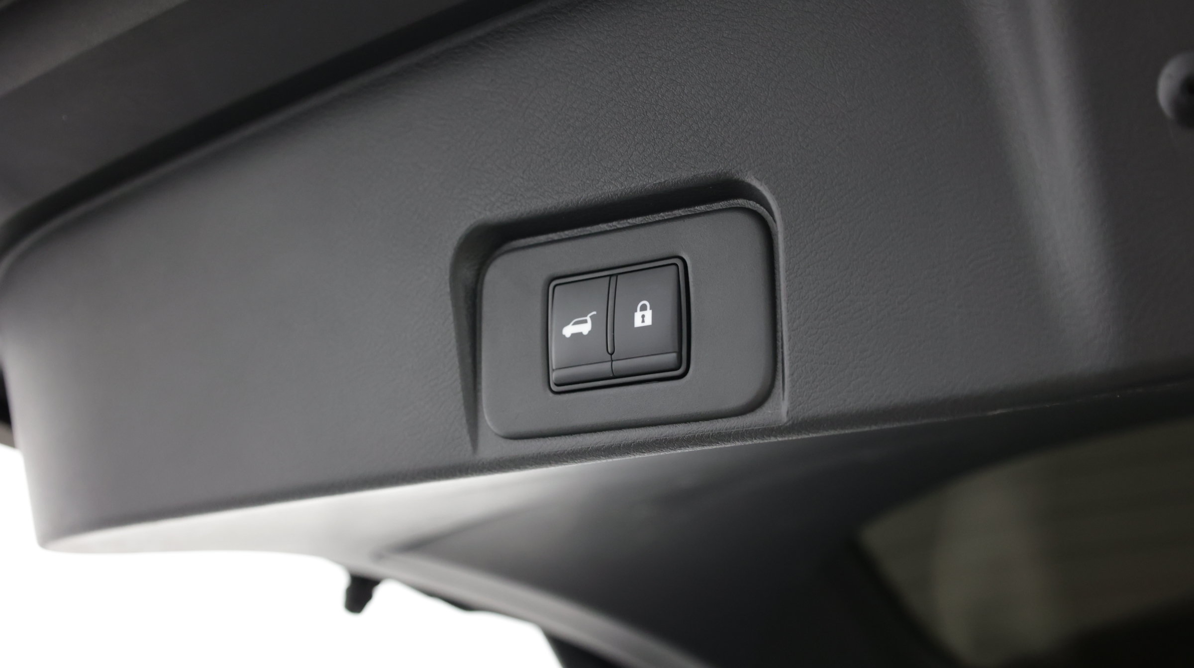 Used 2025 Nissan Rogue SV AWD/4WD image 38