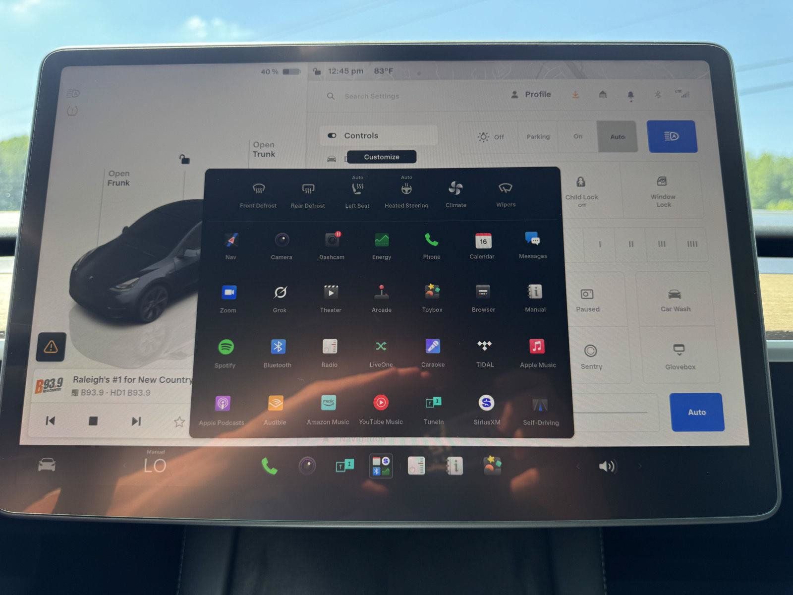 Used 2024 Tesla Model Y Long Range AWD/4WD image 24