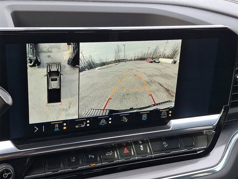 Used 2024 Chevrolet Silverado 3500 High Country w/ High Country Premium Package image 4