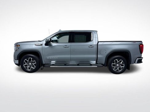 Used 2023 GMC Sierra 1500 SLT w/ SLT Premium Package AWD/4WD image 14