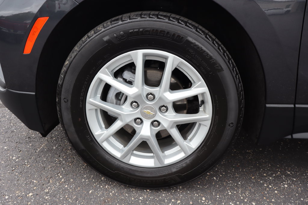Used 2023 Chevrolet Equinox LT FWD image 35