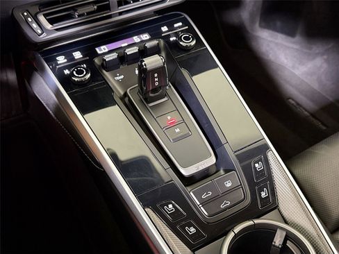 Used 2022 Porsche 911 Turbo S image 24