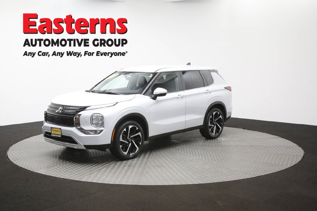 Used 2024 Mitsubishi Outlander SE AWD/4WD image 58