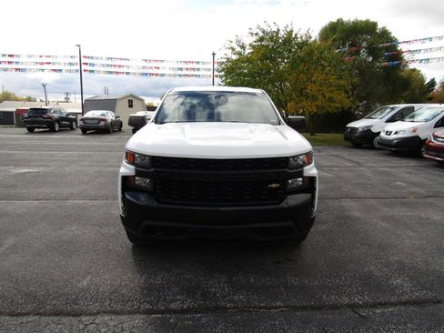 Used 2019 Chevrolet Silverado 1500 W/T w/ Trailering Package image 2