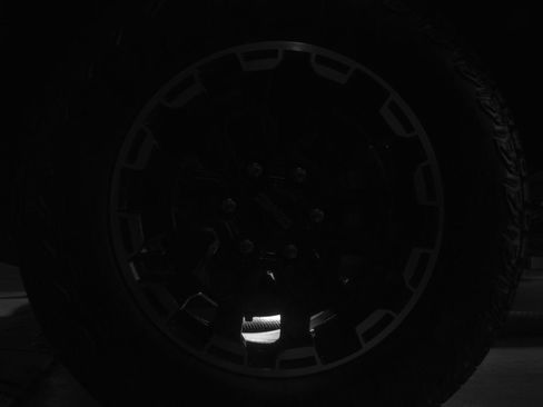 Used 2024 GMC Canyon Elevation AWD/4WD image 12