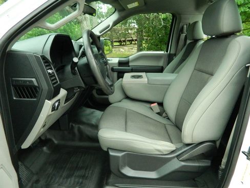 Used 2019 Ford F150 XL w/ Equipment Group 101A Mid RWD image 11