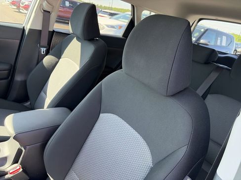 Used 2025 Kia Soul LX FWD image 11