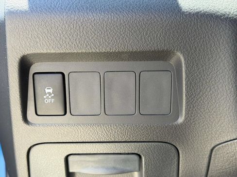 Used 2009 Toyota Matrix S AWD/4WD image 21