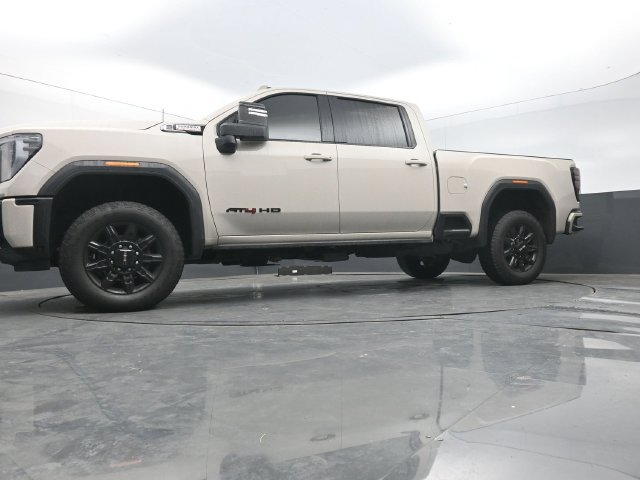 Used 2026 GMC Sierra 2500 AT4 w/ AT4 Premium Plus Package AWD/4WD image 44
