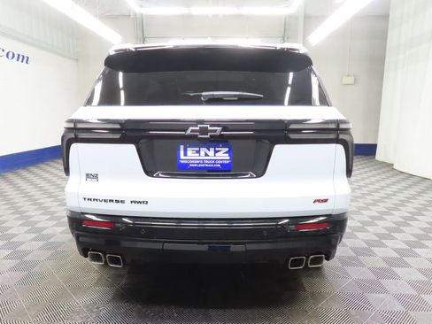 Used 2026 Chevrolet Traverse RS AWD/4WD image 43