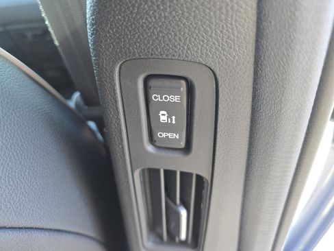 New 2026 Honda Odyssey Touring image 14