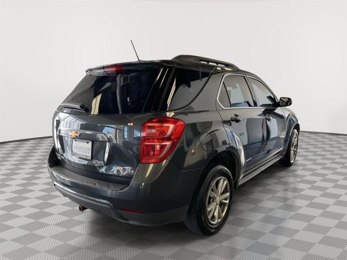 Used 2017 Chevrolet Equinox LT w/ Convenience Package image 5