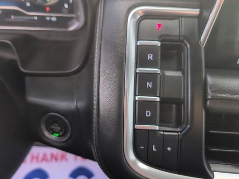 Used 2022 Chevrolet Tahoe LT w/ LT Signature Plus Package image 31