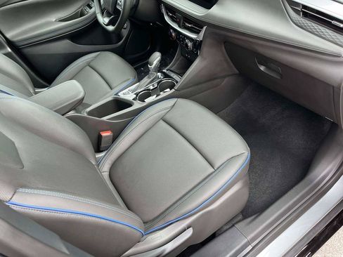 Used 2026 Buick Encore GX Sport Touring w/ Black Roof Package FWD image 11