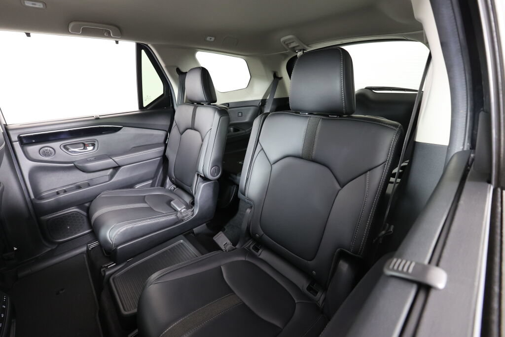 Used 2024 Honda Pilot EX-L image 16