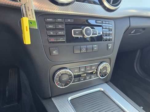 Used 2014 Mercedes-Benz GLK 350 4MATIC image 53