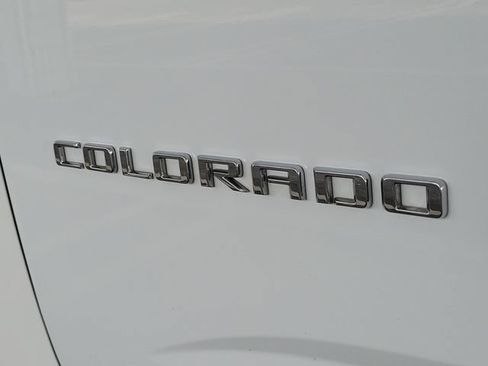Used 2021 Chevrolet Colorado Z71 AWD/4WD image 28