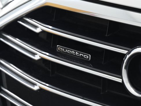 Used 2021 Audi A8 L 3.0T image 9