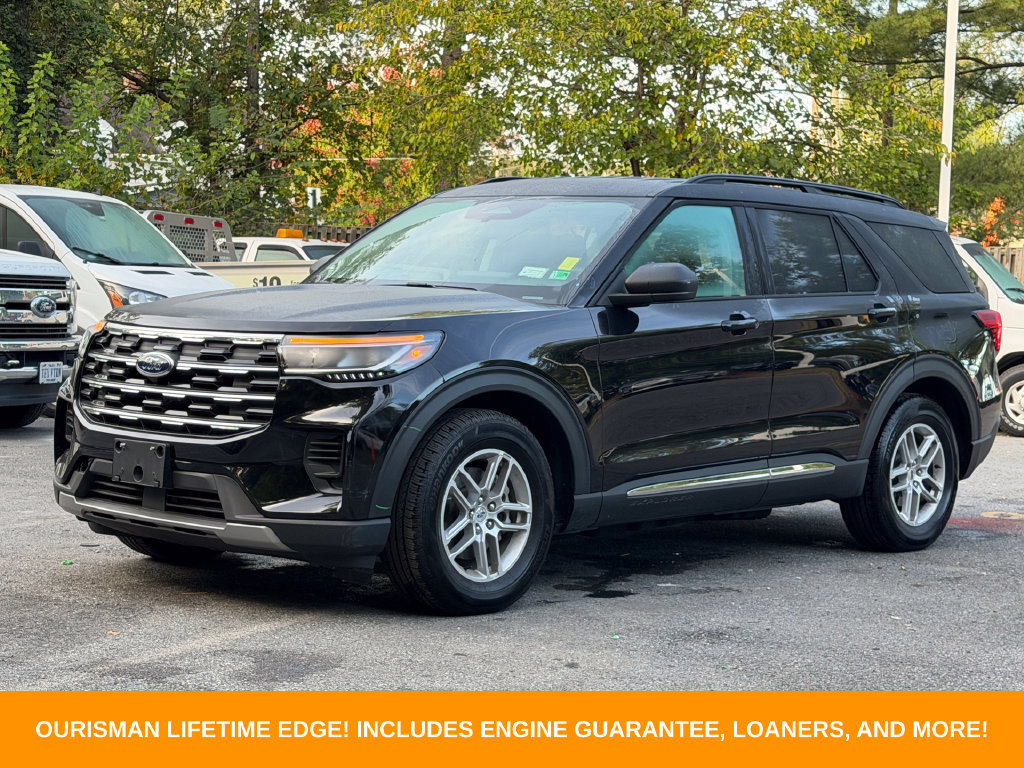 Used 2025 Ford Explorer Active RWD image 3
