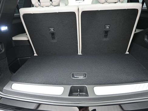 New 2026 Cadillac Vistiq Luxury image 19