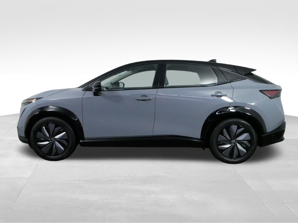 Used 2024 Nissan Ariya AWD image 6