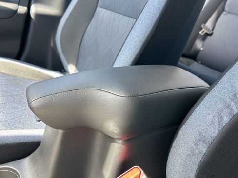 New 2025 Nissan Versa SV w/ Trunk Package image 28