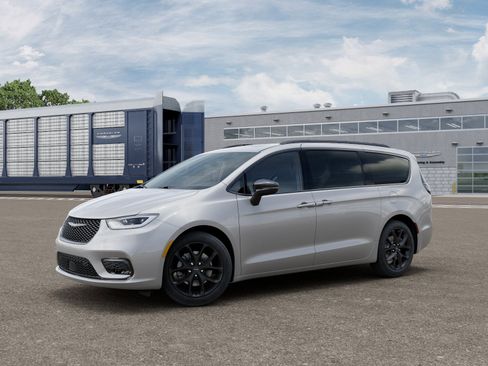 New 2026 Chrysler Pacifica Limited w/ S Appearance Package image 22