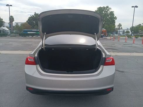 Used 2016 Chevrolet Malibu LT w/ Driver Confidence Package image 10