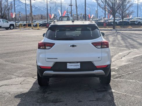 New 2025 Chevrolet TrailBlazer LT w/ LT Cold Weather Package image 4