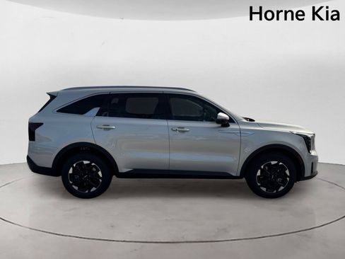 New 2026 Kia Sorento S FWD image 3