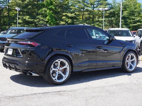 Used 2022 Lamborghini Urus AWD/4WD image 14