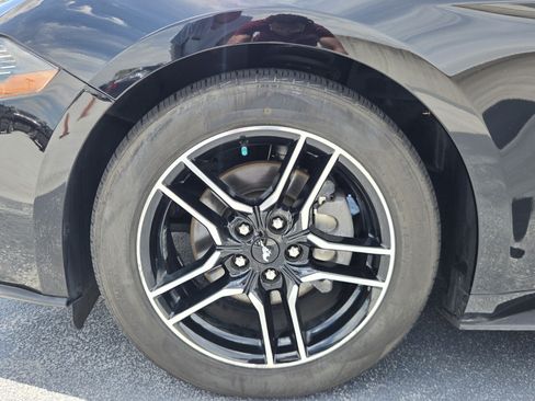 Used 2020 Ford Mustang Premium RWD image 13