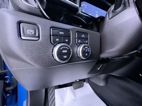 Used 2024 GMC Sierra 1500 Elevation AWD/4WD image 16