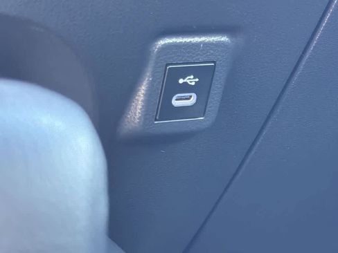 Used 2025 Toyota Corolla SE image 22