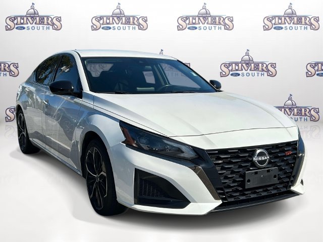 Used 2024 Nissan Altima 2.5 SR FWD image 1
