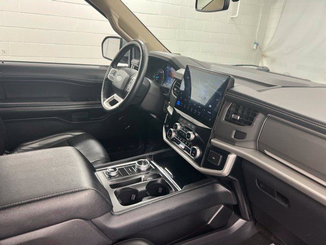Used 2024 Ford Expedition Max XLT AWD/4WD image 27