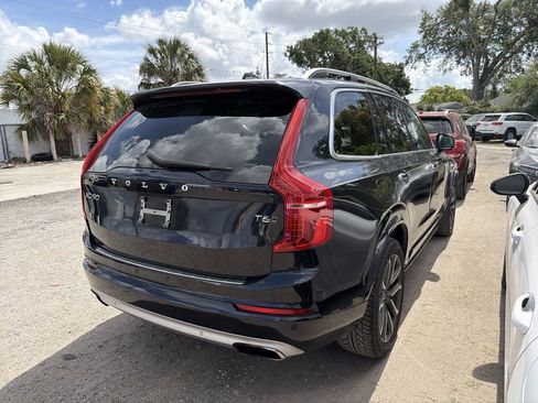 Used 2017 Volvo XC90 T6 Momentum w/ Vision Package image 3