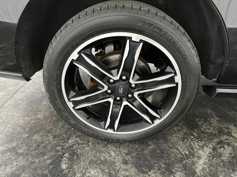 Used 2020 Ford Expedition Limited w/ Equipment Group 303A AWD/4WD image 5