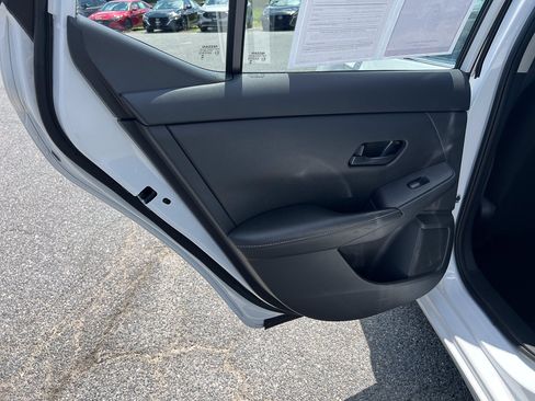 Used 2025 Nissan Sentra SV FWD image 20