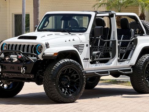 Used 2026 Jeep Wrangler Unlimited Sahara AWD/4WD image 48