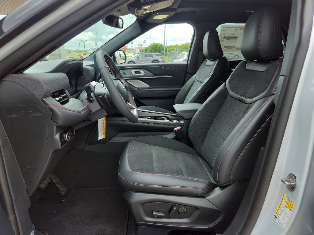 New 2026 Ford Explorer ST w/ Sun And Sound Package AWD/4WD image 3