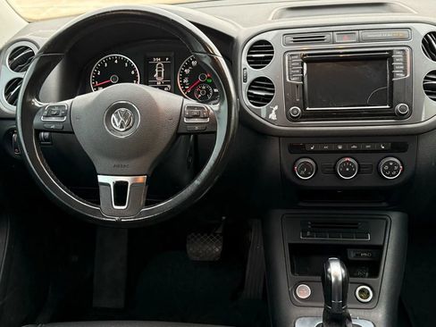 Used 2017 Volkswagen Tiguan S image 14