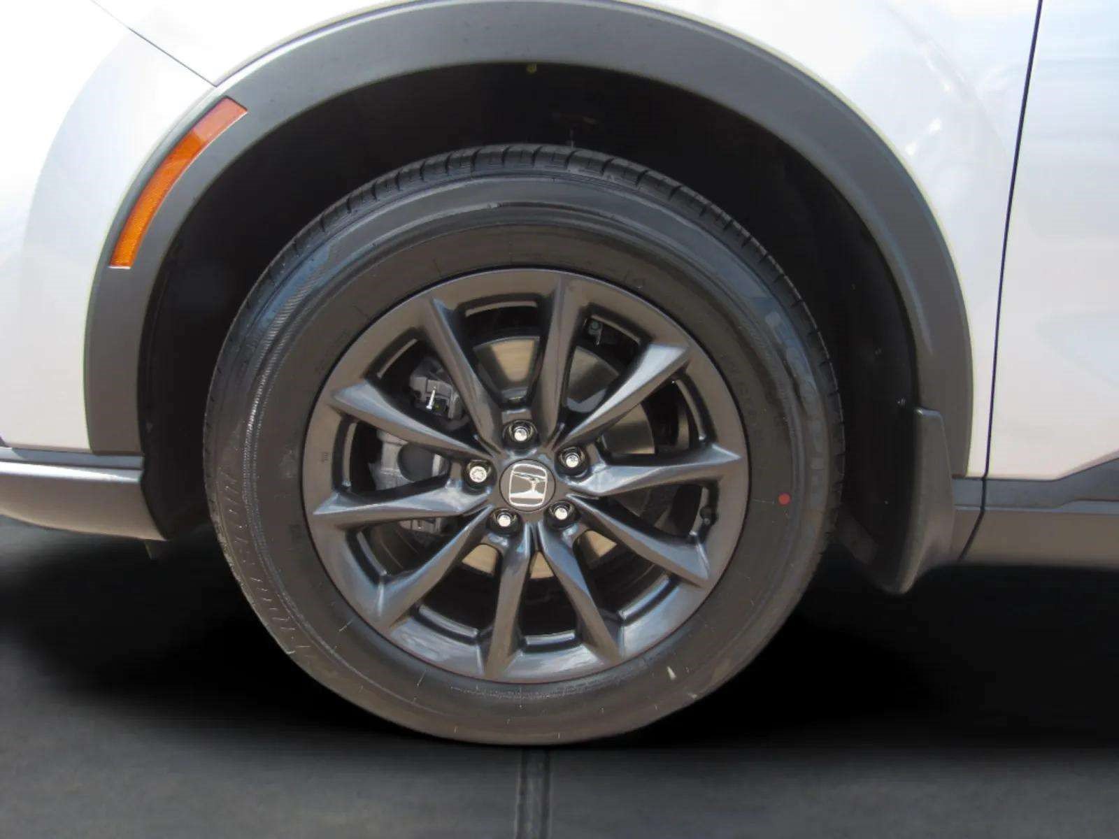 Used 2026 Honda CR-V EX-L image 4