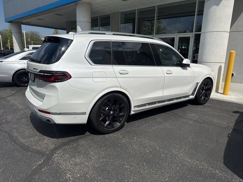 Used 2026 BMW X7 xDrive40i AWD/4WD image 21