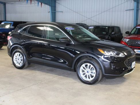Used 2022 Ford Escape SE w/ Convenience Package image 1
