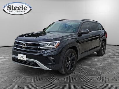 Used 2023 Volkswagen Atlas SE w/ Panoramic Sunroof Package